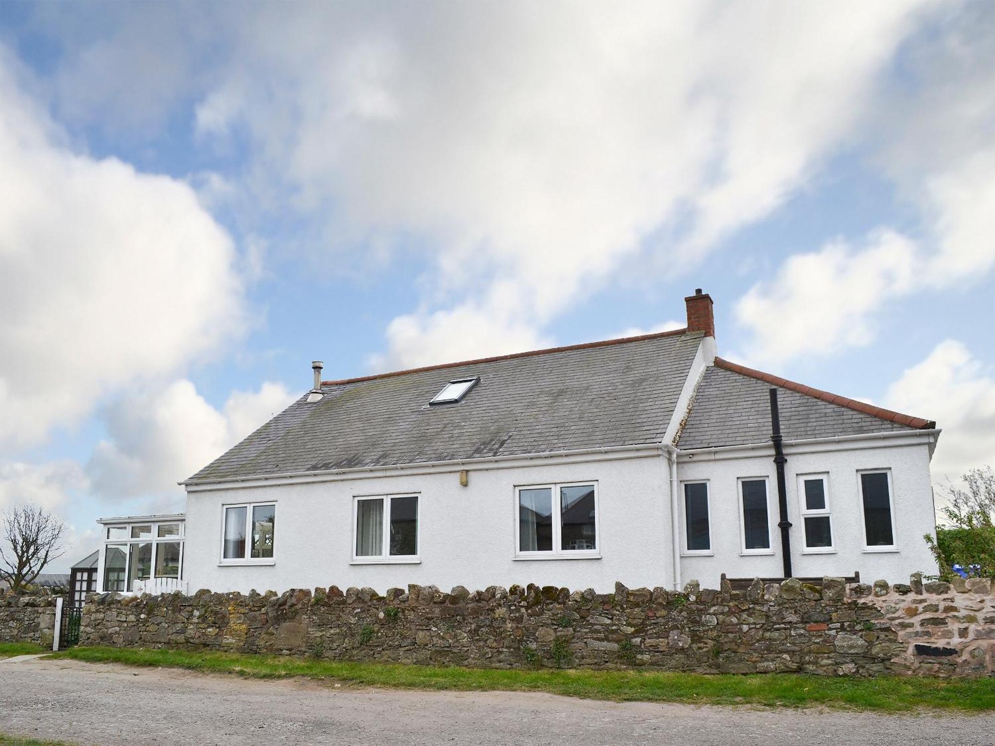 The Old Parish Hall Seahouses Exterior photo
